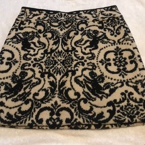 J McLaughlin black and white skirt